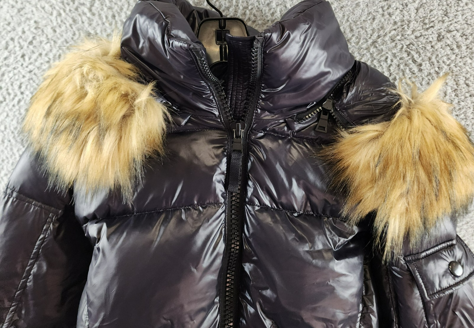 AQUA Gloss Allie Faux Fur Trim Down Puffer Jacket Women's M Black Zip Closure - Picture 3 of 17
