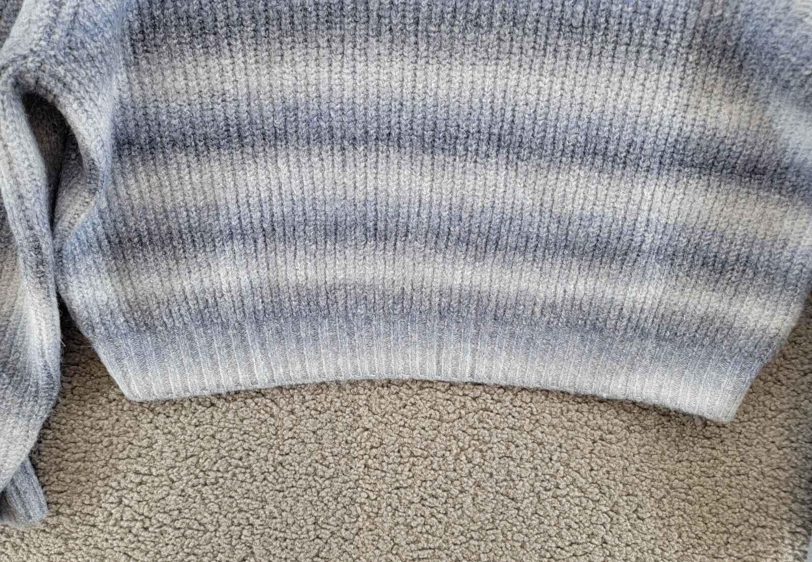 AQUA Ombre Turtleneck Sweater Women's L Blue Combo Pullover Style Long Sleeve - Picture 4 of 15