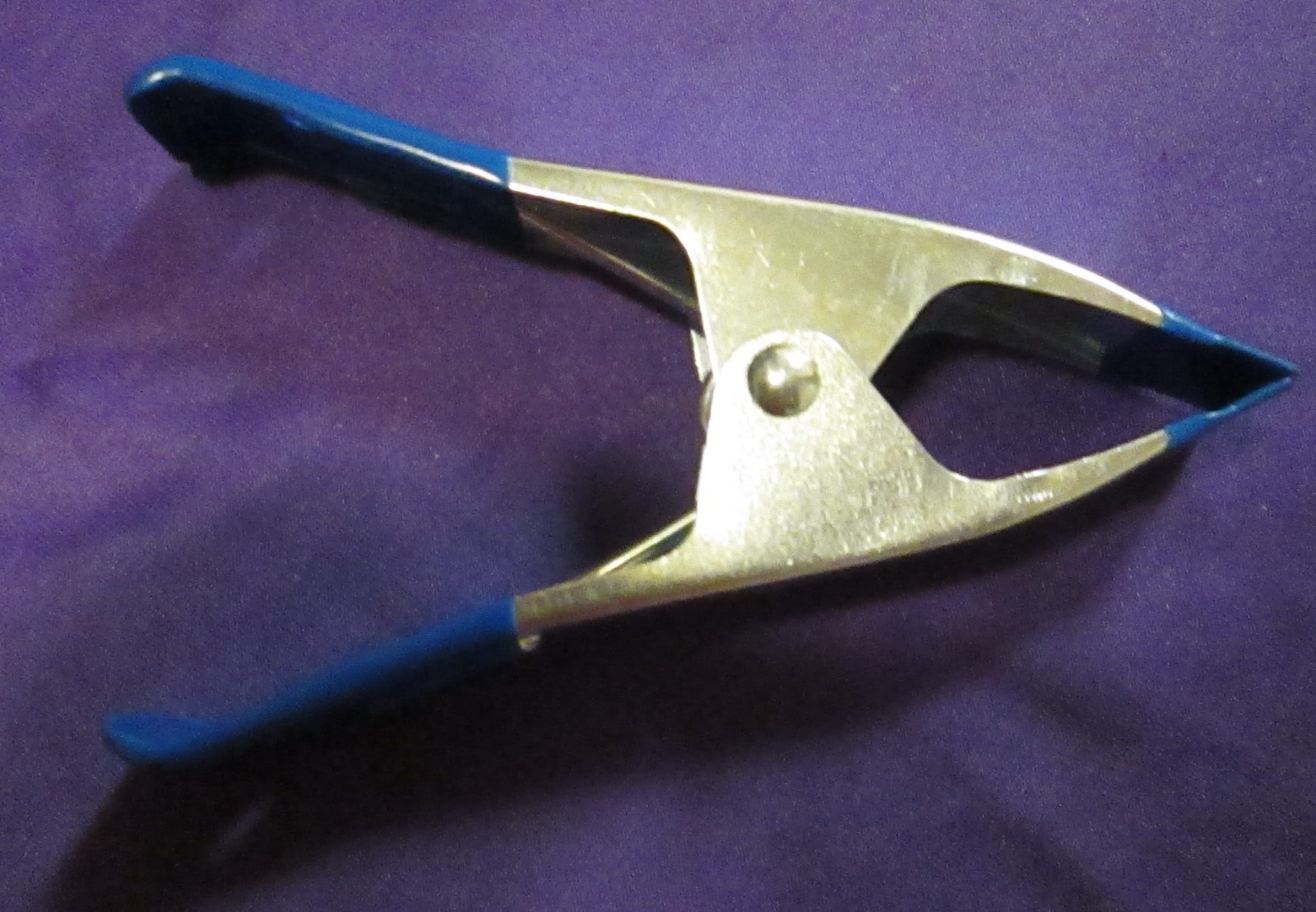 6 INCH METAL SPRING CLAMP  NIB