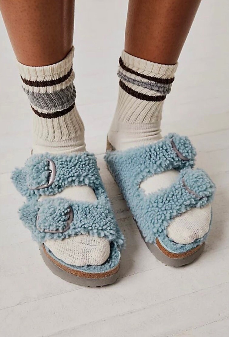 

Сандалии Free People Birkenstock Arizona Teddy из овчины цвета морской волны, 37/6, узкие, NWT, Синий, Arizona