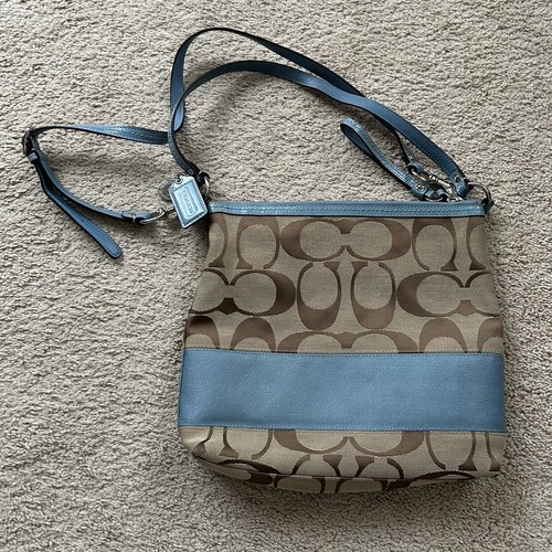 さーちゃん様　coach ボディバッグ　ブラウン　PVC レザー コーチ ボディバッグ シグネチャー PVC レザー ブラウン 70858
