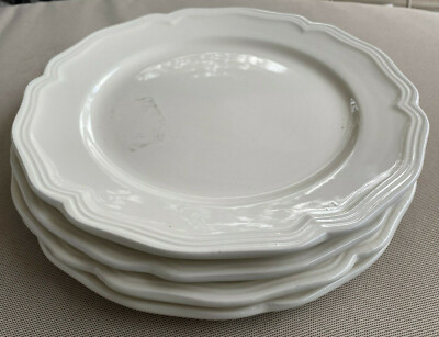 イタリア製の陶器WILLIAMS SONOMAパトリッツィエンボス皿 4枚セット Williams Sonoma Baroque 4 Dinner Plates White Cream Scallop
