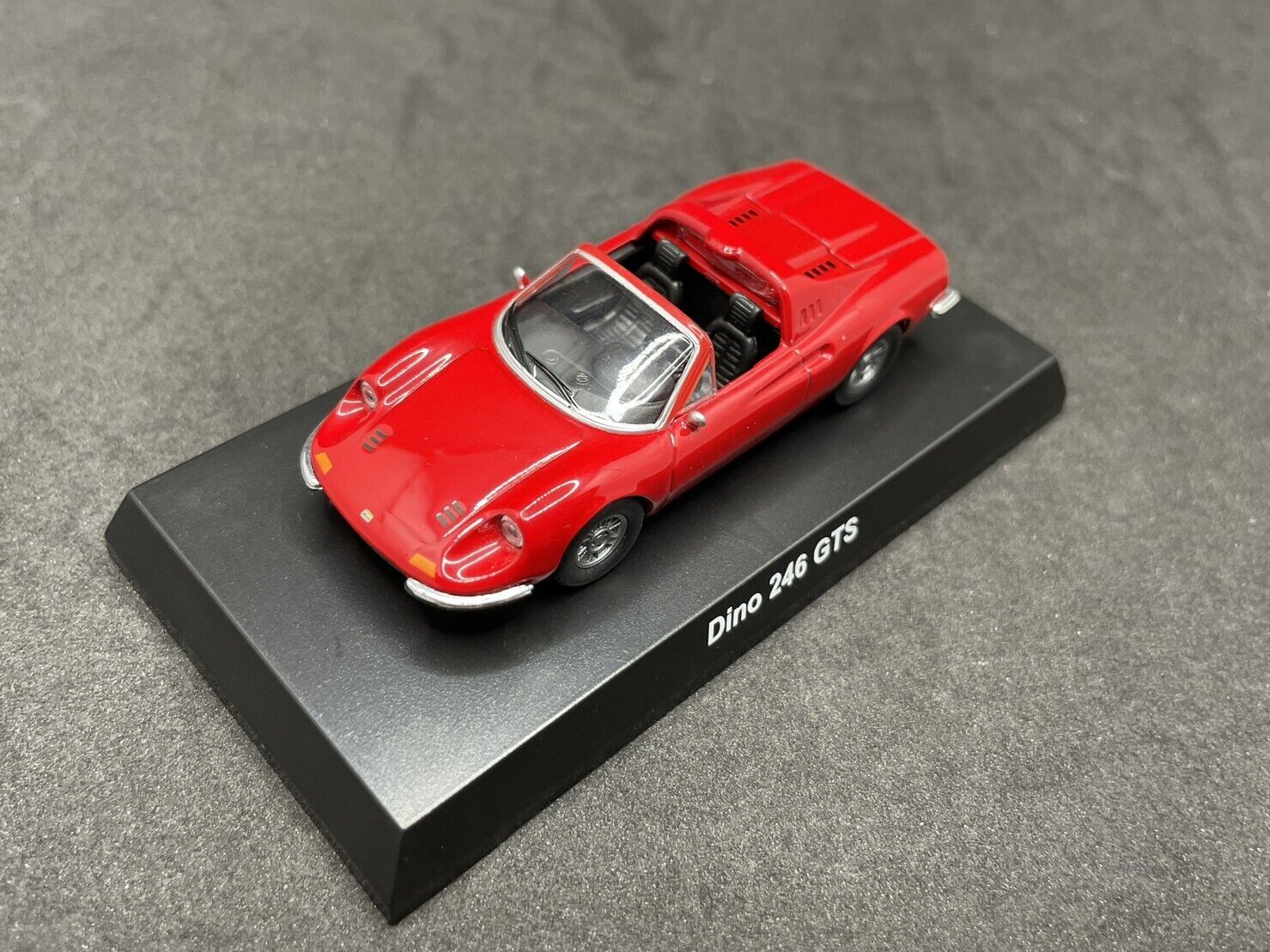 Kyosho 1/64 Ferrari collection 4 Dino 246 GTS Red Diecast Kyosho 1/64 Ferrari collection 4 Dino 246 GTS Red Diecast