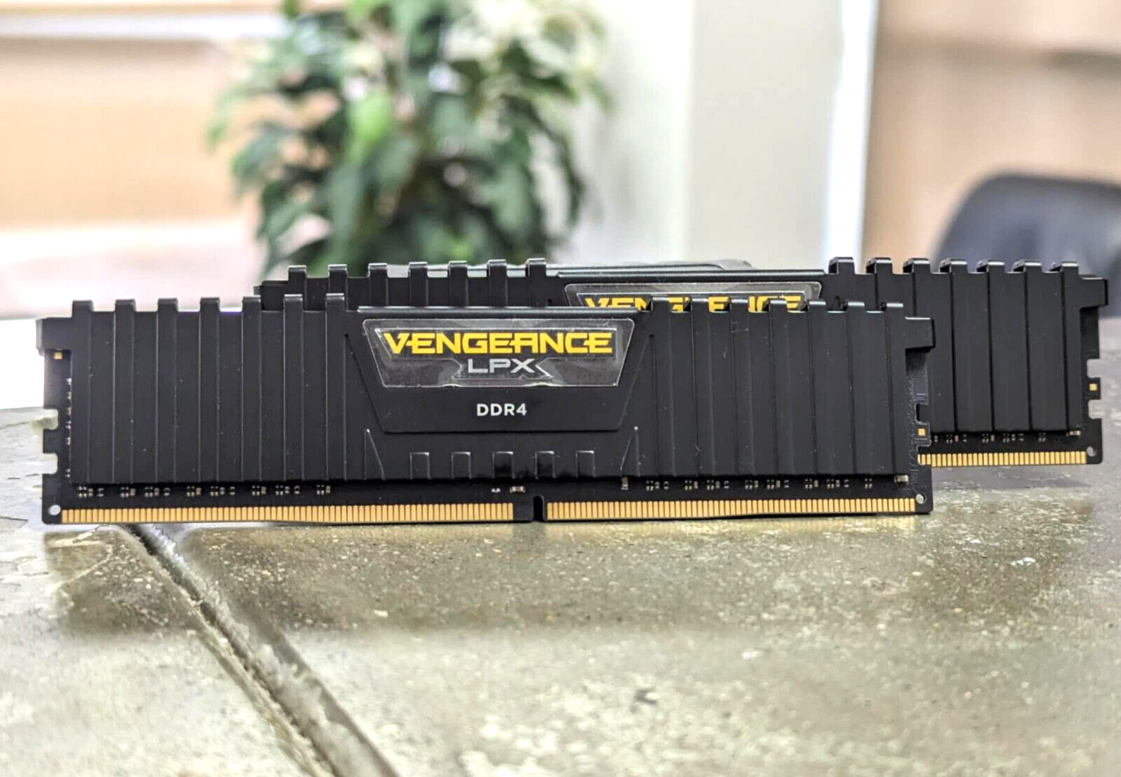 メモリー CORSAIR VENGEANCE LPX DDR4 64GB 2666MHz CORSAIR Vengeance LPX 64GB (2 x 32GB) DDR4 2666 (PC4-21300