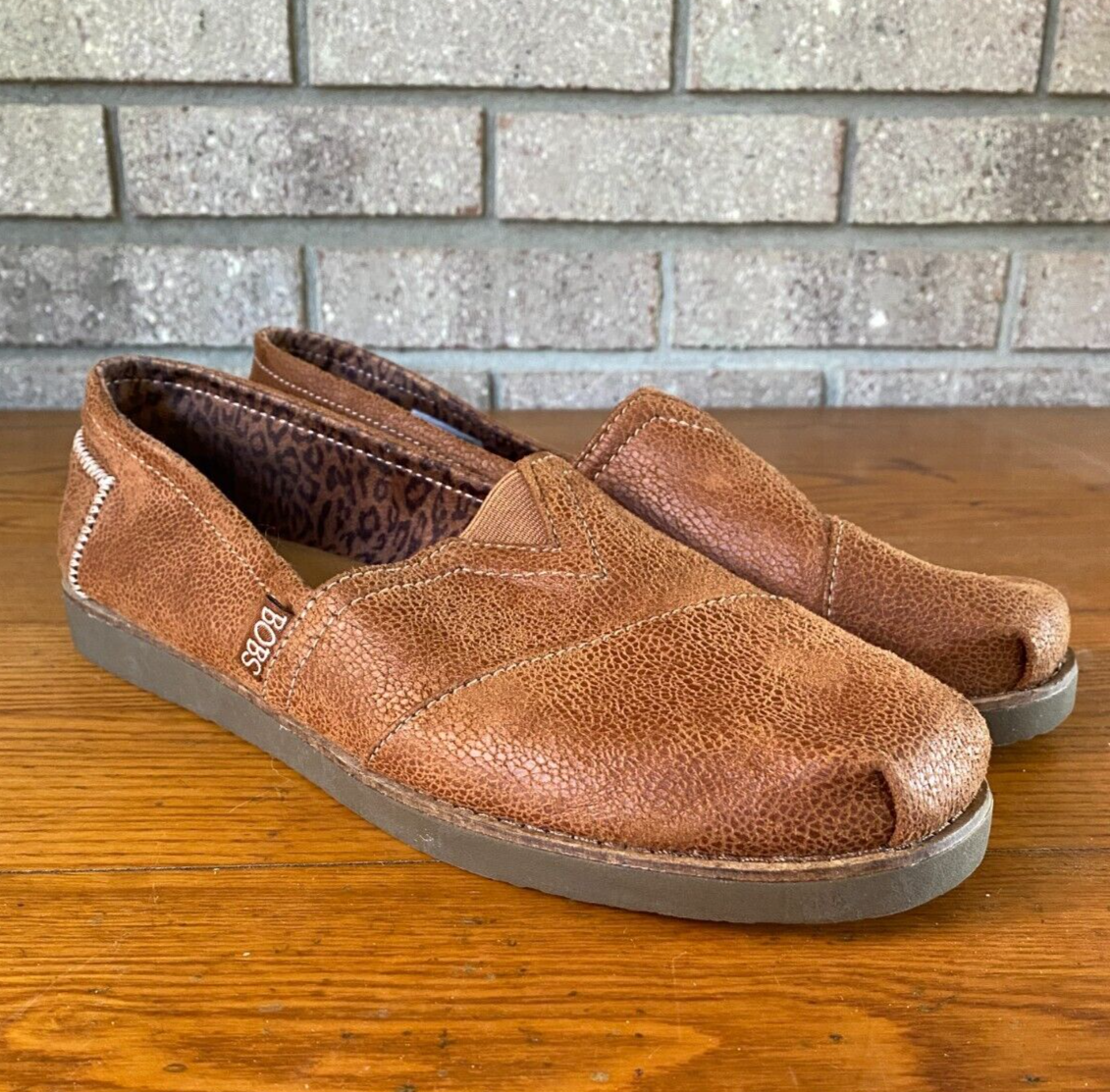 BOBS by Skechers Womens Slip Ons Gypsy Flats Shoes Chestnut Brown