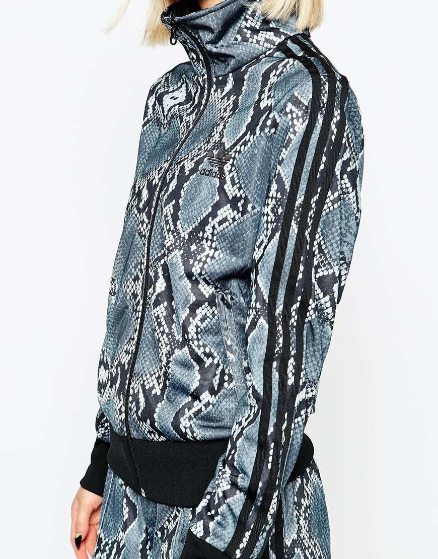 adidas パターン入りジャケット 新品タグ付き パイソン柄☆アディダスジャケットPYTHON ALLOVER PRINT TRACK