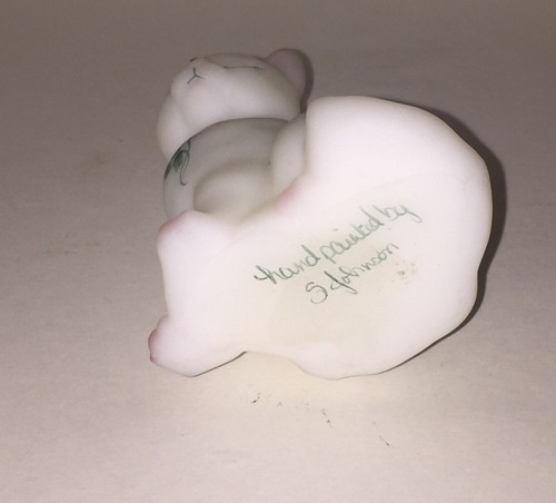 FENTON Art Glass Hand Painted Sitting Cat Figurine Roses Floral Flowers Signed