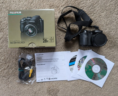 Fujifilm FinePix S Series S1000fd Digital Camera Wrong Box Broken Battery Comp