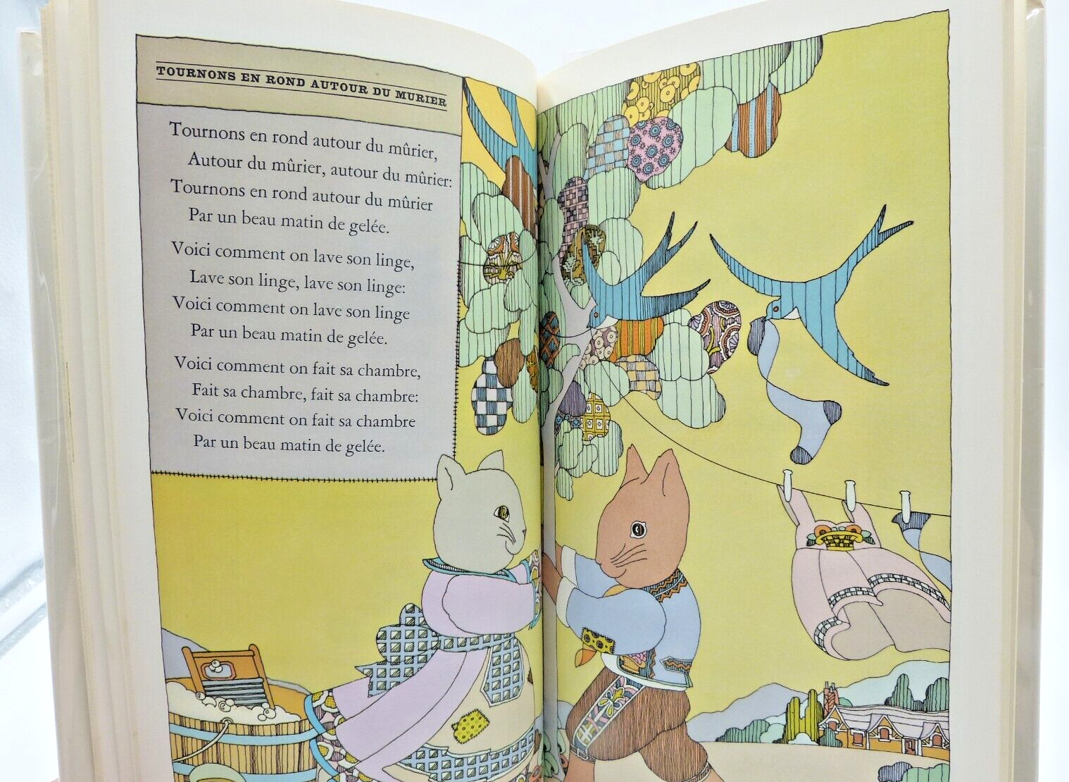 "Rimes De La Mere Oie" (Mother Goose) 1971. 1st Edition.