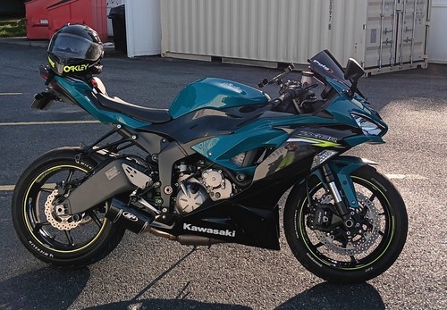 M4 Exhaust Kawasaki ZX6R 2009 through 2025 CARBON Street M4 Exhaust Kawasaki ZX6R 2009 through 2025 CARBON Street