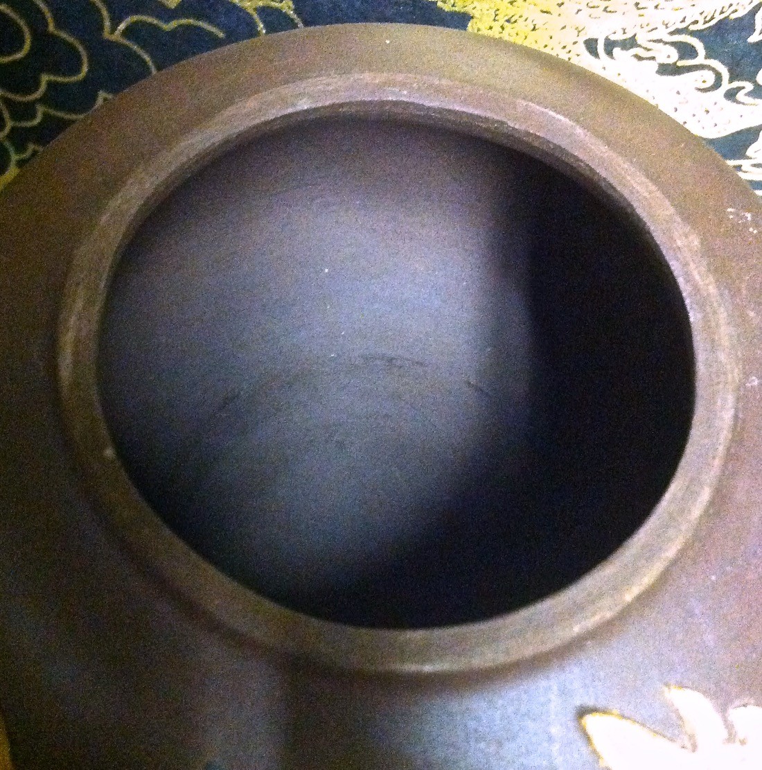 4 INCH DIAMETER VINTAGE CHINESE YIXING CLAY TEAPOT BROWN W/ LEAVES ZISHA WARE