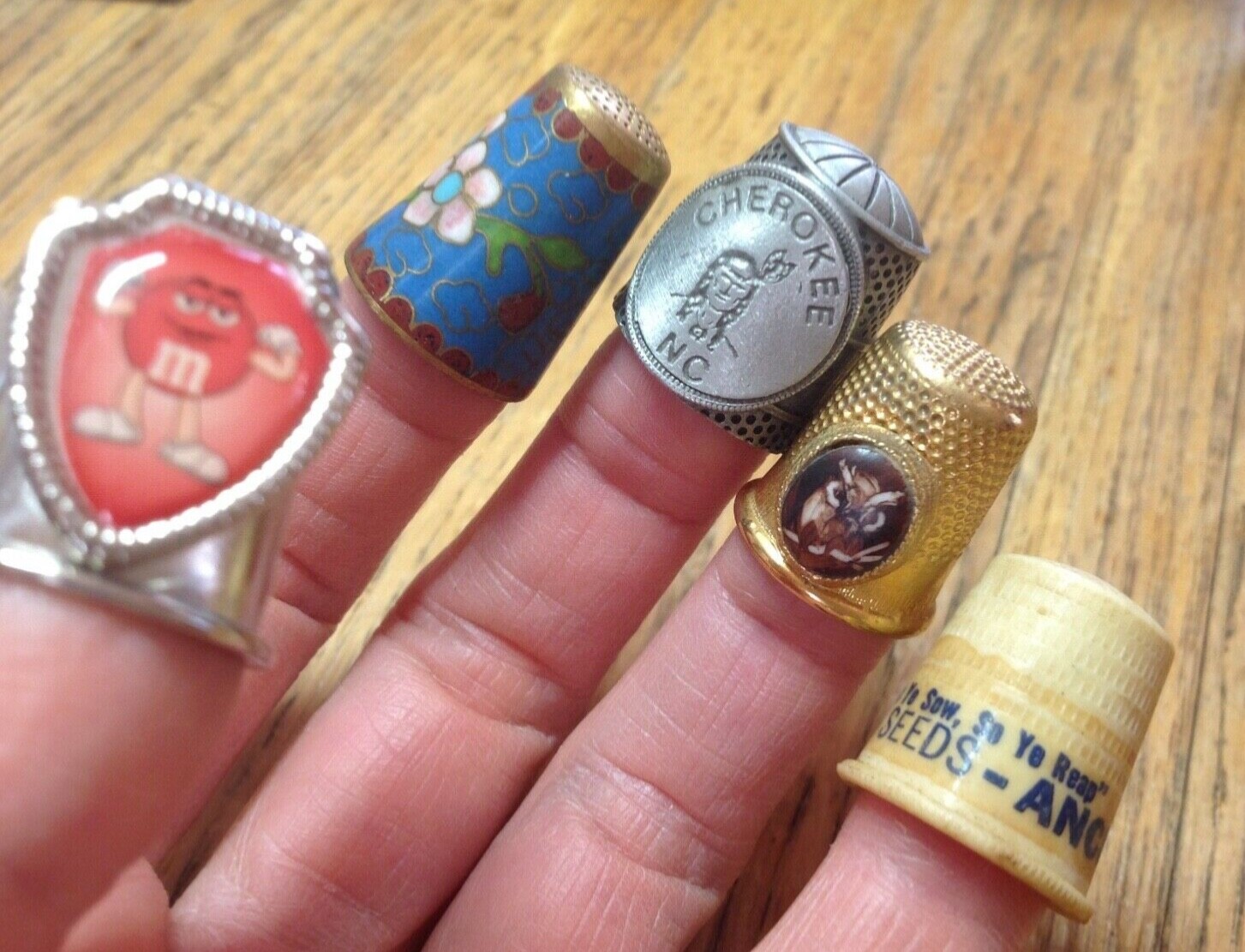 lot of 5 vintage thimbles collectible rare assorted m&m Cherokee NC and more