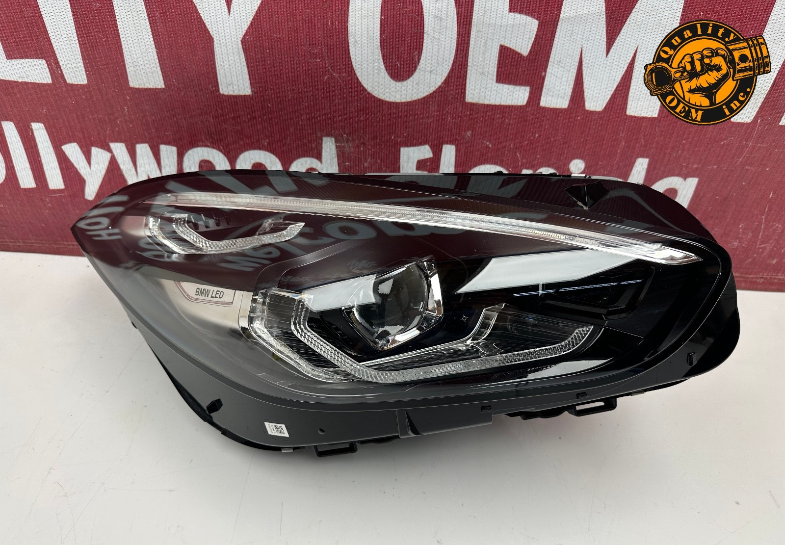 BMW Z4 G29 純正 右 *ヘッドライト LED* BMW Z4 G29 純正 右 *ヘッドライト LED*