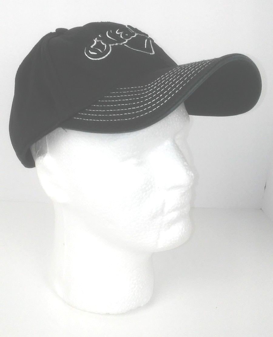 Callaway V New Era fitted M/L golf hat.