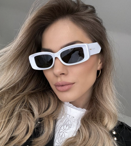 Pre-owned Gucci Gg1528s-004 Light Blue Sunglasses In Gray