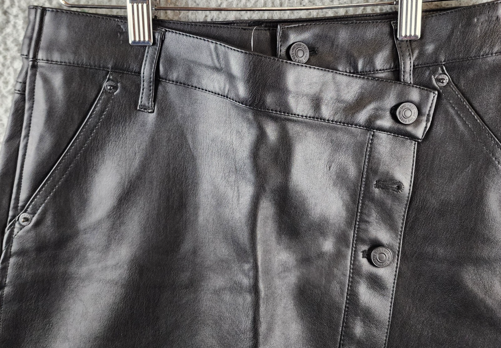 Free People Wynne Vegan Skirt Women's 25 Black Asymmetric Zip/Button Closure - Picture 4 of 13