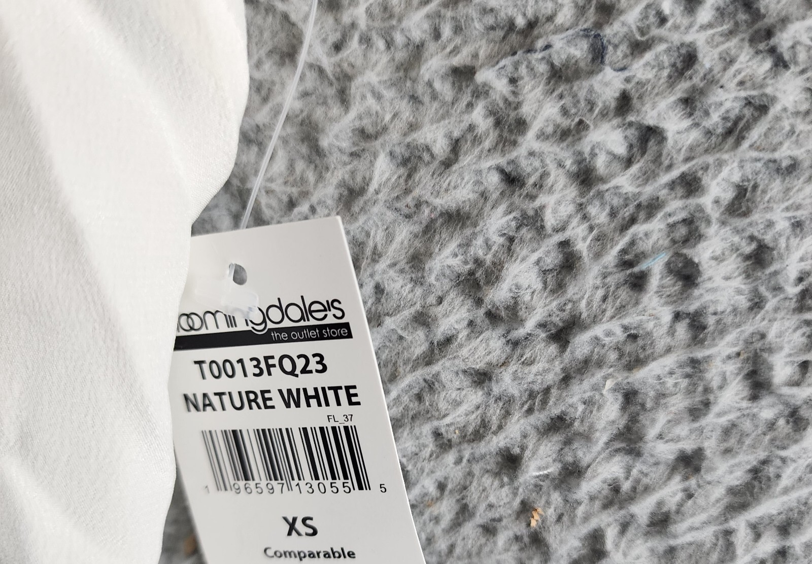 Equipment Femme Willow Silk Top Women's XS Nature White Adjustable Strap - Picture 8 of 15