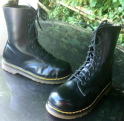 Dr martens 1920 black hotsell