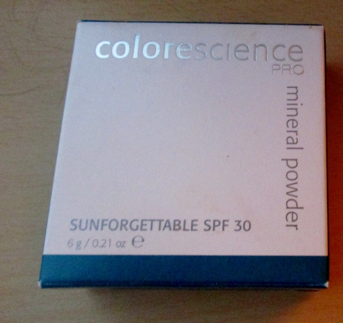 NEW COLORESCIENCE  PRO SUNFORGETTABLE LOOSE POWDER MEDIUM 6G .21 OZ FULL SIZE