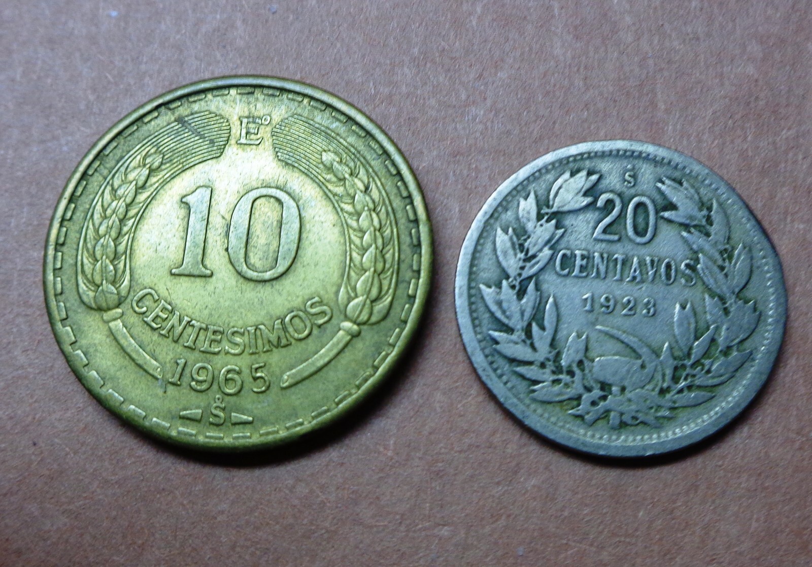 2 COINS FROM CHILE  - 1923 20 CENTAVOS & 1965 10 CENTAVOS      A-87