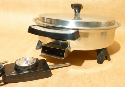 Vintage West Bend Electric Skillet Oil Core 11