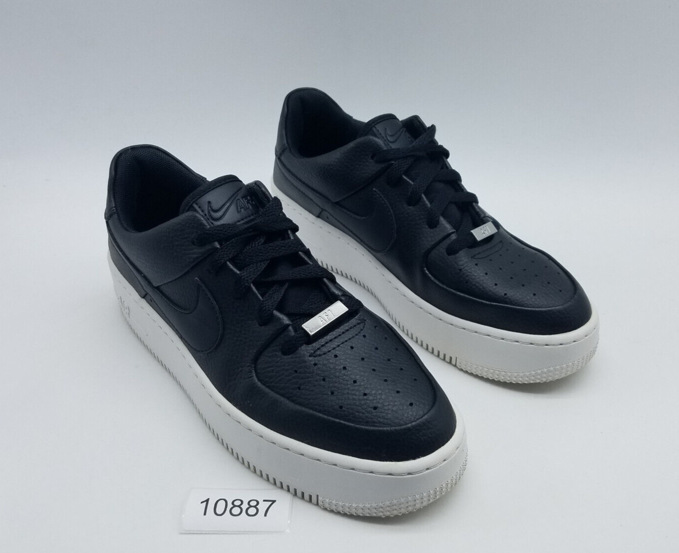 Nike Air Force 1 Sage Low Women's Size 9.5 Sneakers Black Nike Air Force 1 Sage Low Women's Size 9.5 Sneakers Black