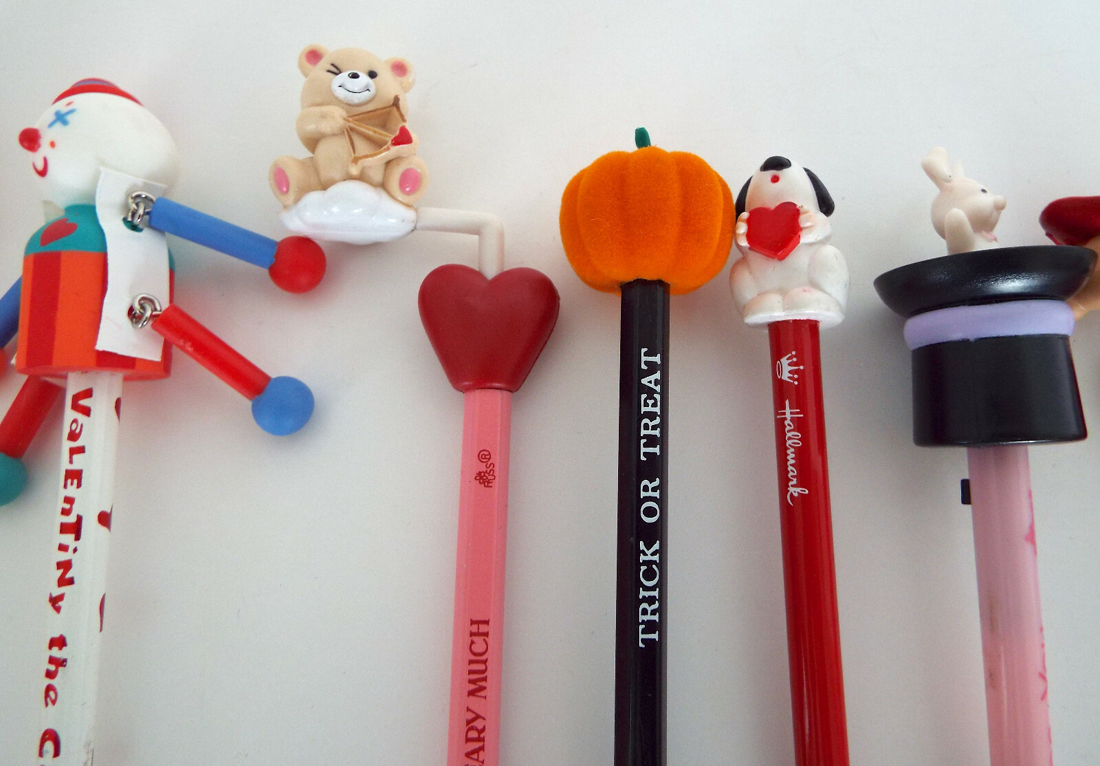 10 PENCILS TOPPERS Hallmark Russ Estate Lot Valentines Halloween Easter Pen NOS