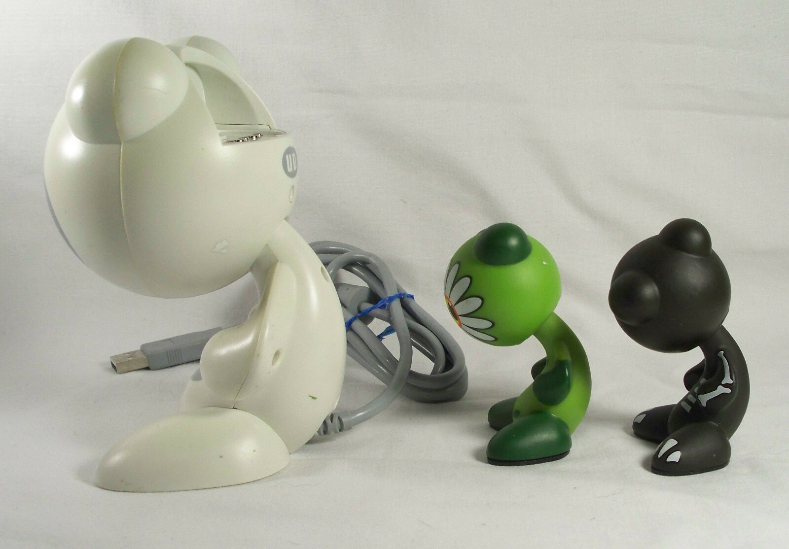 Radica UB Funkeys Lot Hub Docking Station with 2 Figures