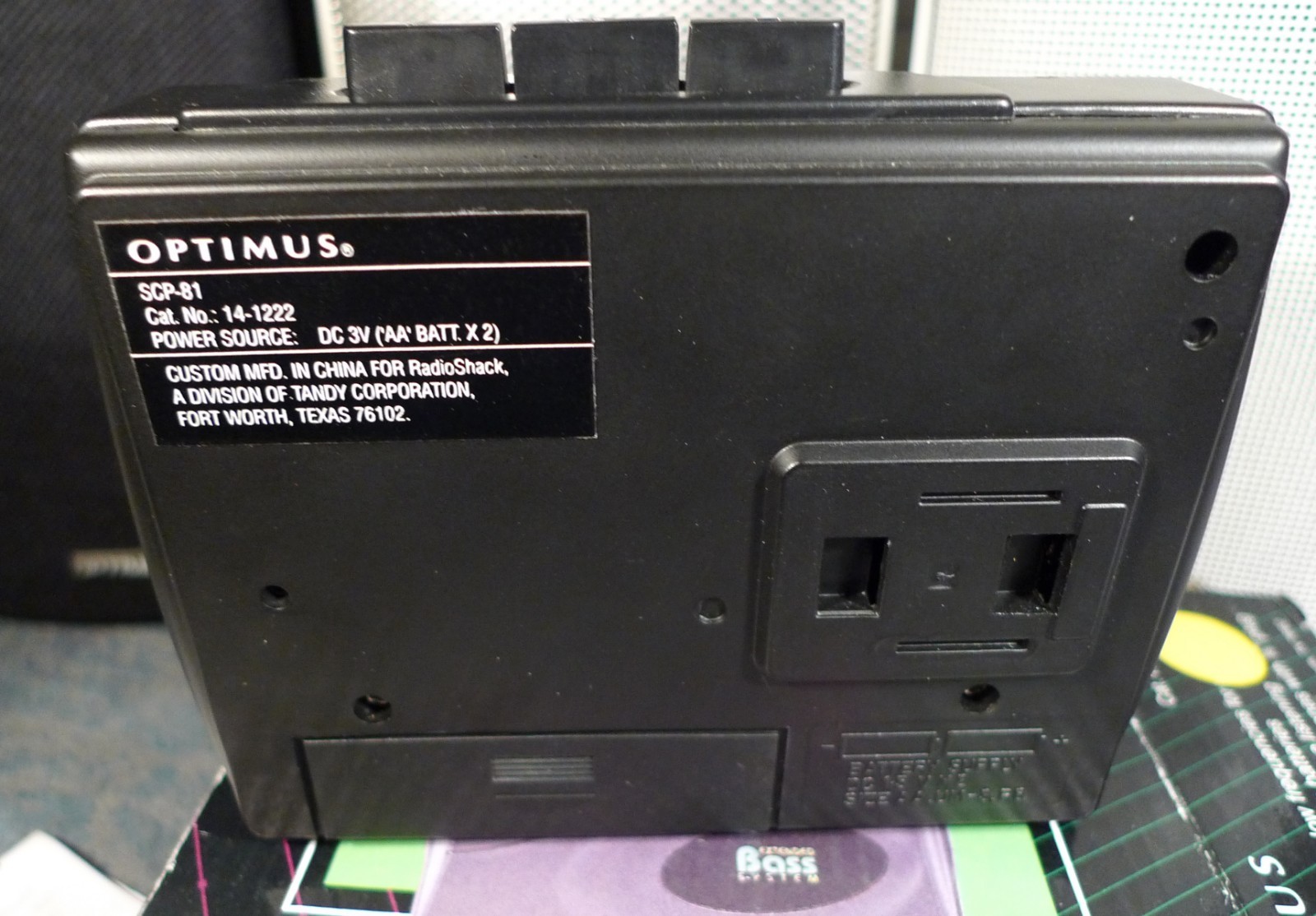 Optimus Stereo Cassette Player w/Extended Bass -cat.no. 14-1222