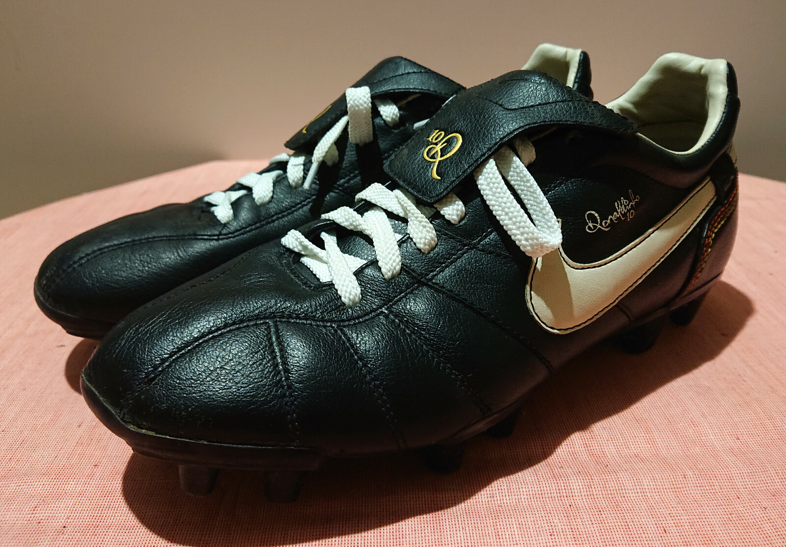 nike tiempo legacy football boots