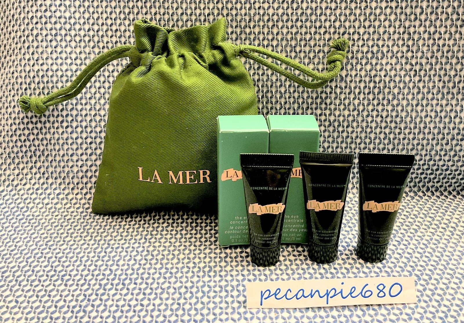 La Mer Lifting Eye Serum Sample