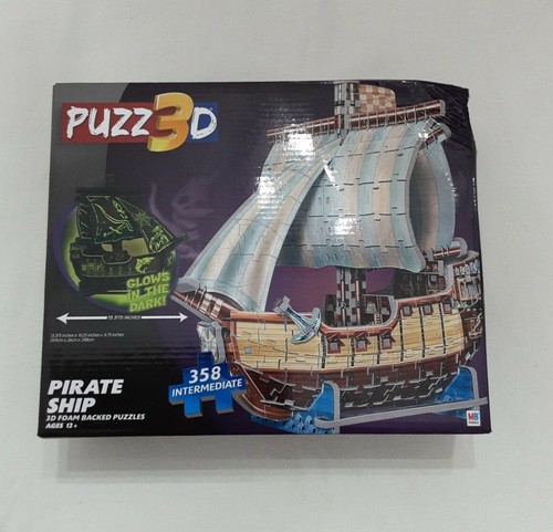 パズル Puzz 3D 希少 358p  pirate ship 値下げ Puzz3D Glow In The Dark Pirate Ship 358 Pieces