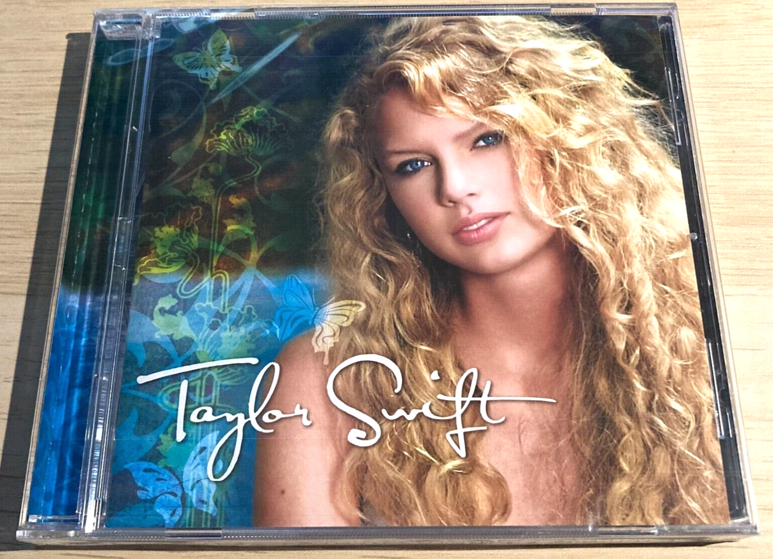 Taylor Swift - Self Titled Debut 2009 - NEW CD (sealed)