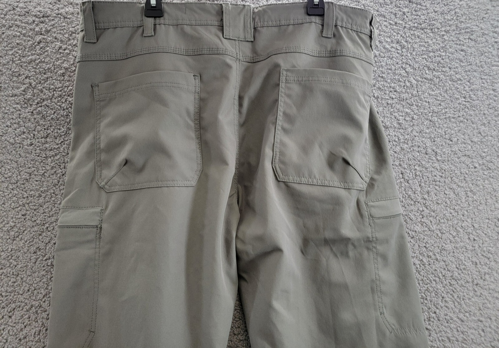 BASS OUTDOOR Essential Tech Cargo Pants Men's 40 Castor Gray Button Zip Closure - Picture 13 of 18
