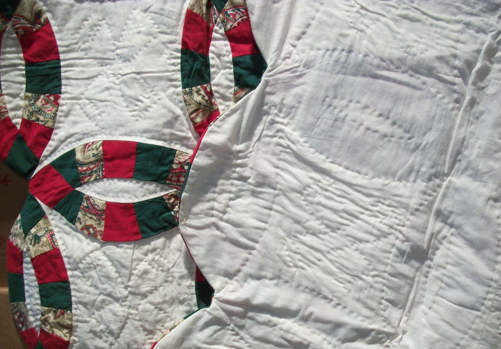 Double Wedding Ring Christmas Quilt Throw Wall Hanging 58x48 American Pacific