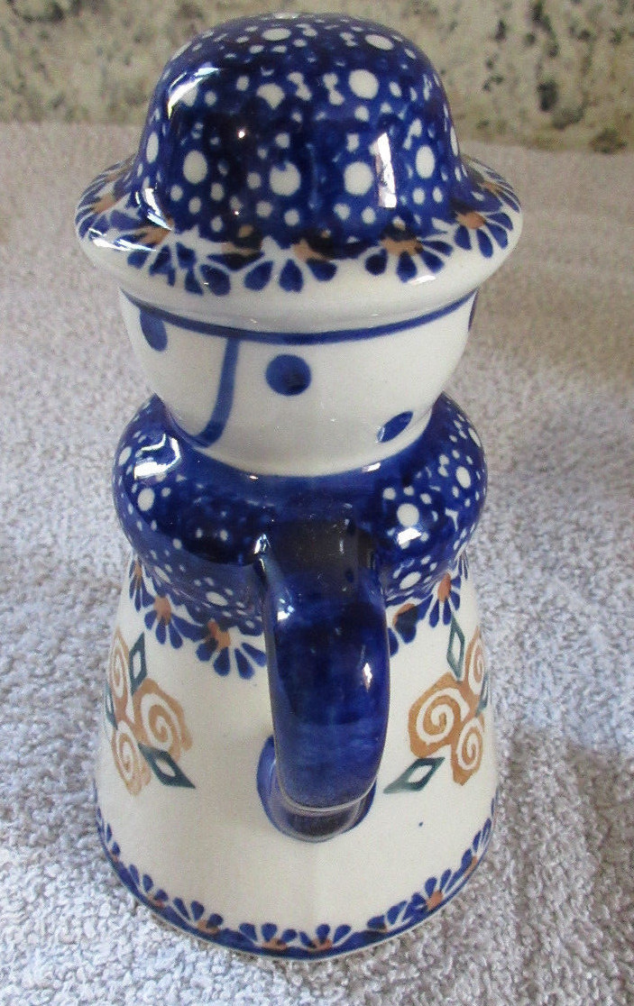 Boleslawiec Poland Pottery: Female Shaker: Hand Made