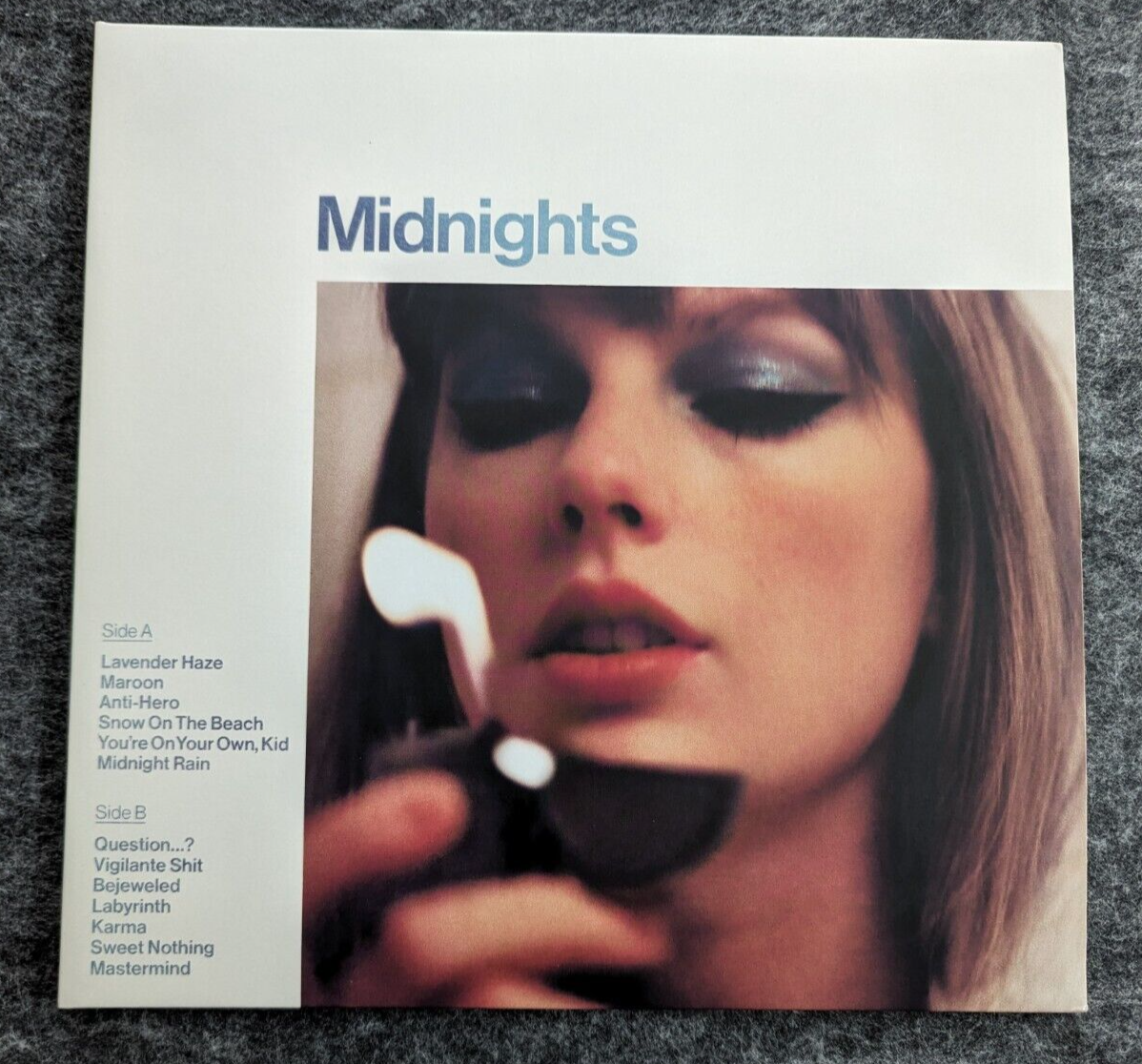 Taylor Swift MIDNIGHTS Moonstone Blue Vinyl - New(Opened Taylor Swift MIDNIGHTS Moonstone Blue Vinyl - New(Opened