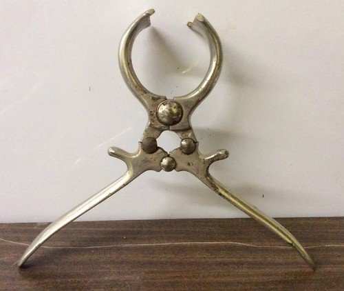 VTG PAT. APPLIED FOR BULL CASTRATOR CLAMP TOOL BLOODLESS CRIMPER TOOL 10.5”