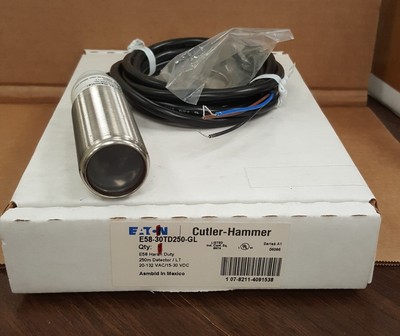 NEW EATON 13104AQD03 PHOTOELECTRIC SENSOR PERFECT PROX 2” SENSING NIB