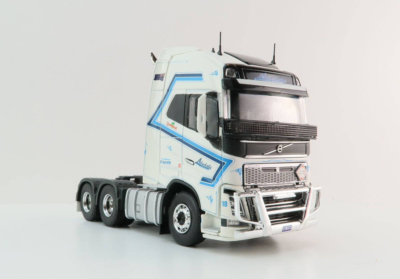 Tom Tekno 1/50 ボルボ FH04 Sarantos Tom様専用 Tekno 1/50 ボルボ FH04 Sarantos - メルカリ