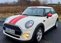 2016/66 MINI COOPER 5DR F55 1.5 HATCH WHITE / RED STRIPES FSH TURBO F56 £20 TAX