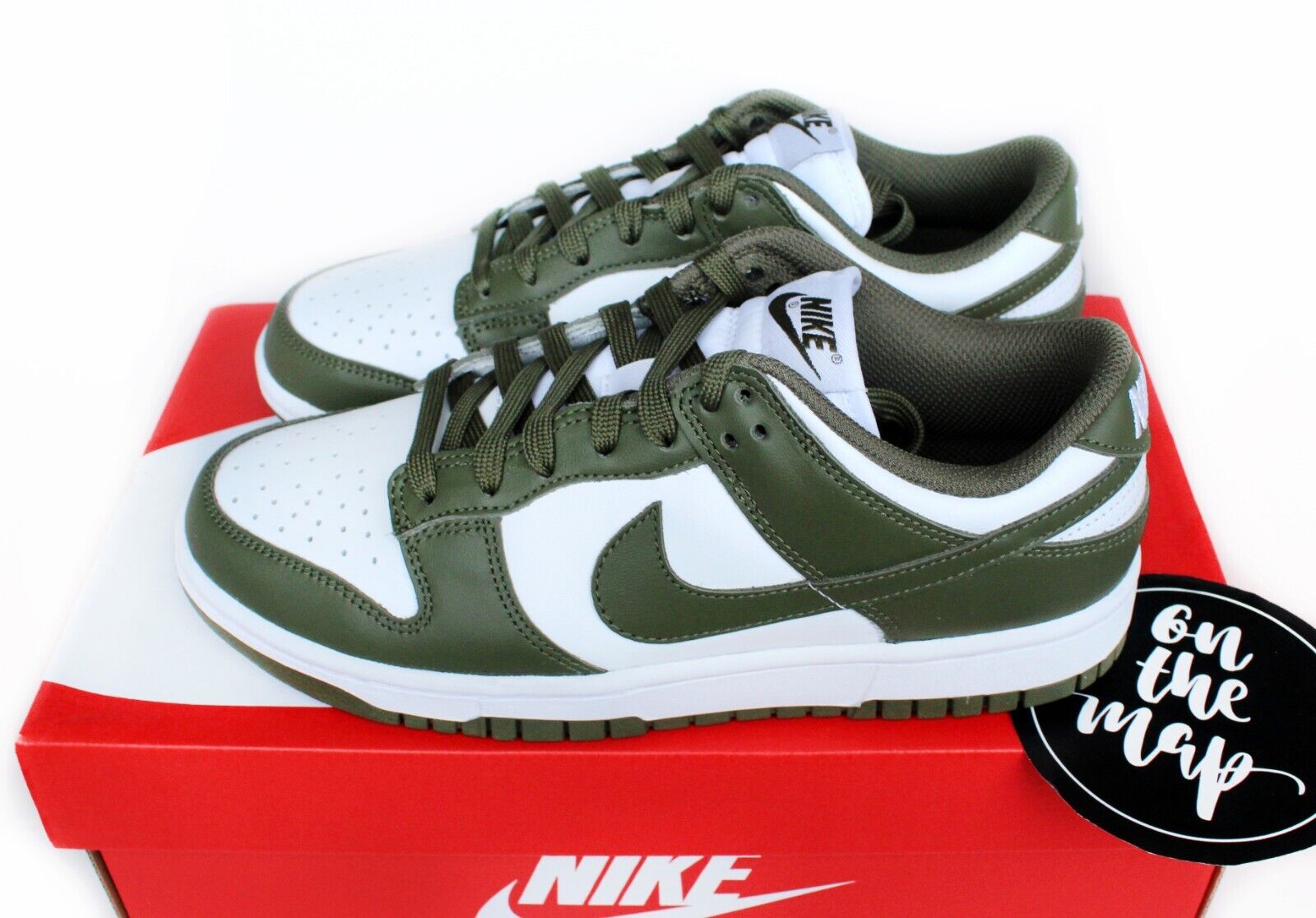 Nike Dunk Low W Medium Olive Green White UK 8 US 9 10.5 EUR Nike Dunk Low W Medium Olive Green White UK 8 US 9 10.5 EUR