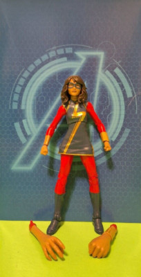 Marvell Legends MS. MARVEL - GAMERVERSE ABOMINATION BAF WAVE + GREAT BACKGROUND