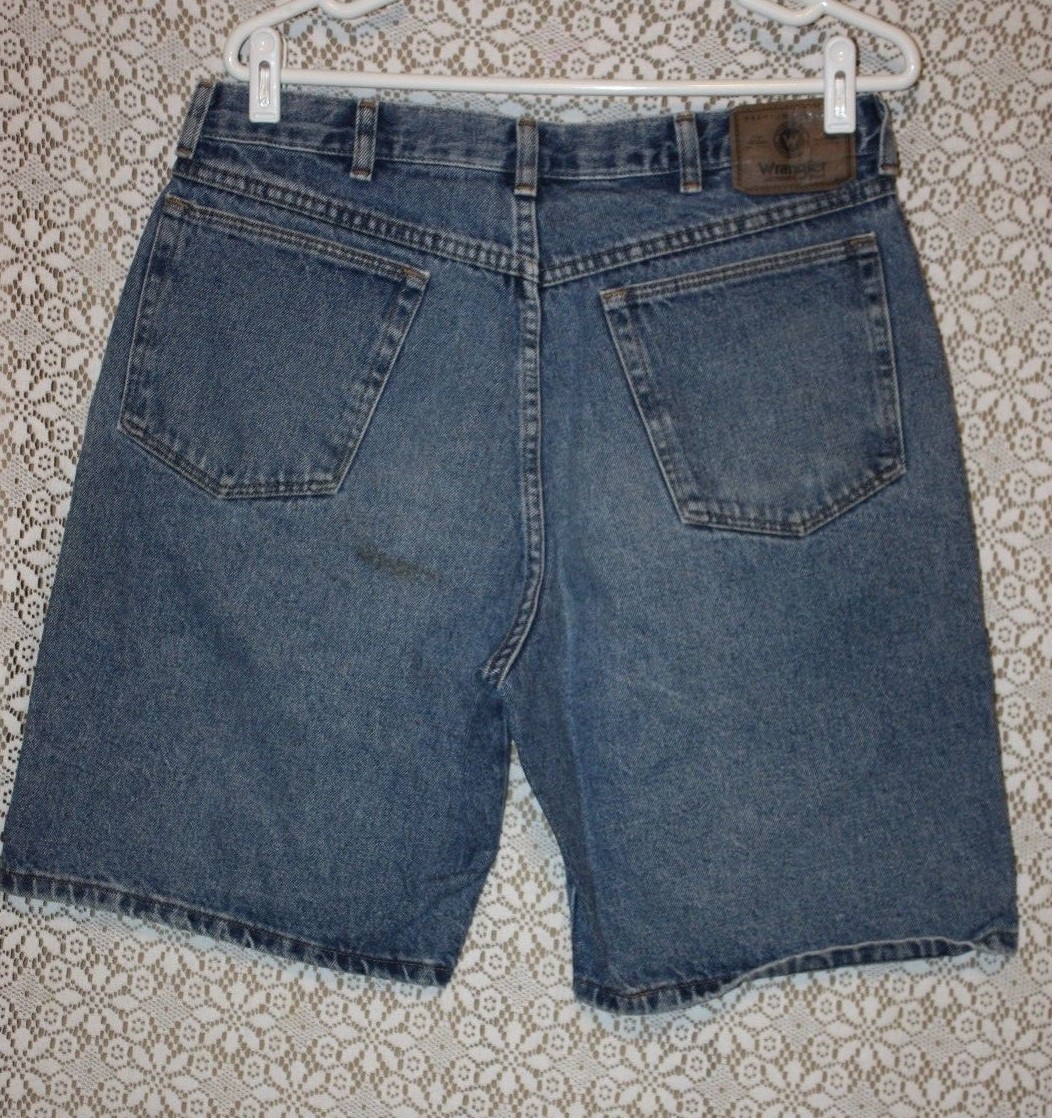 Wrangler Vintage JEANS SHORTS High Waisted 32X9 MEDIUM WASH