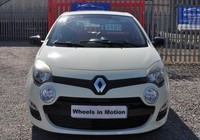 RENAULT TWINGO 1.2 DYNAMIQUE 3 DOOR FULL LEATHER 60 MPG £35 TAX BELT CHANGED !