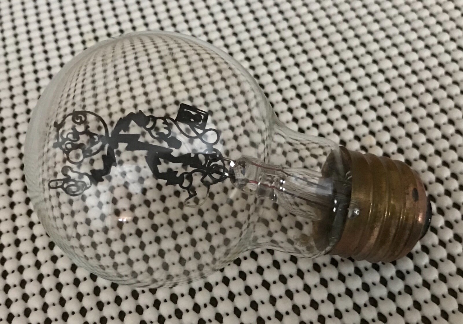 VINTAGE REDDY KILOWATT AEROLUX FIGURAL FILAMENT LIGHT BULB WORKS NICE OLD BULB