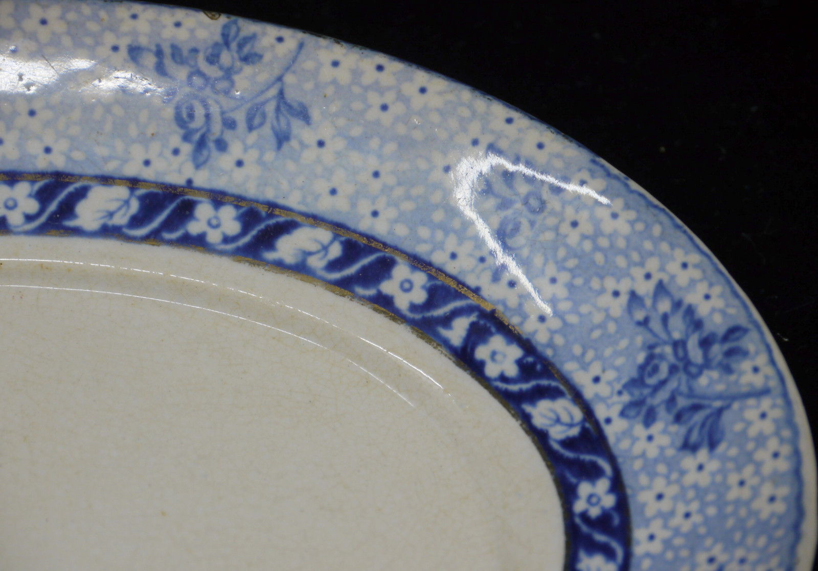 OLD ENGLISH UPPER HANLEY SEMI-PORCELAIN BLUE & WHITE OVAL PLATE, CORINTH PATTERN