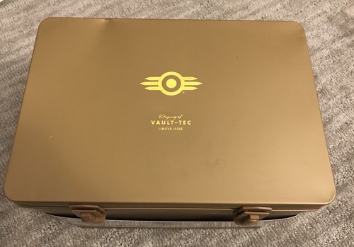 Fallout 4 Pip-Boy Deluxe Bluetooth Edition Brand New Only 5000 Made Fallout 76