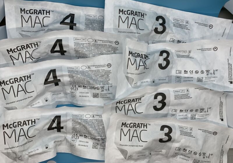 McGrath Laryngoscope Blades - 8 Pack (MAC 3 and MAC 4)