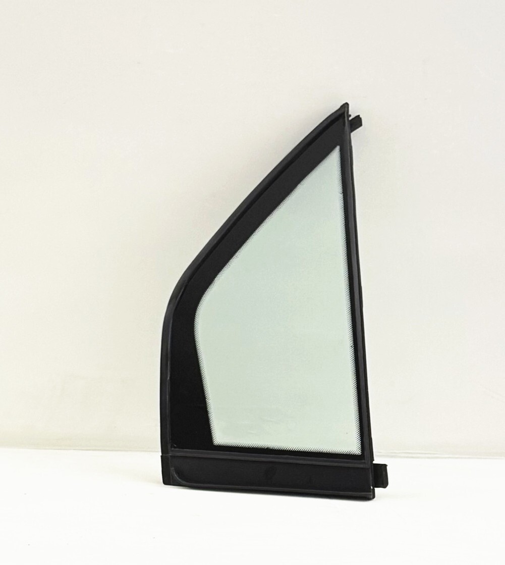 Fits 05-07 Ford Freestyle 08-09 Taurus X Passenger Right Rear Vent Window Glass